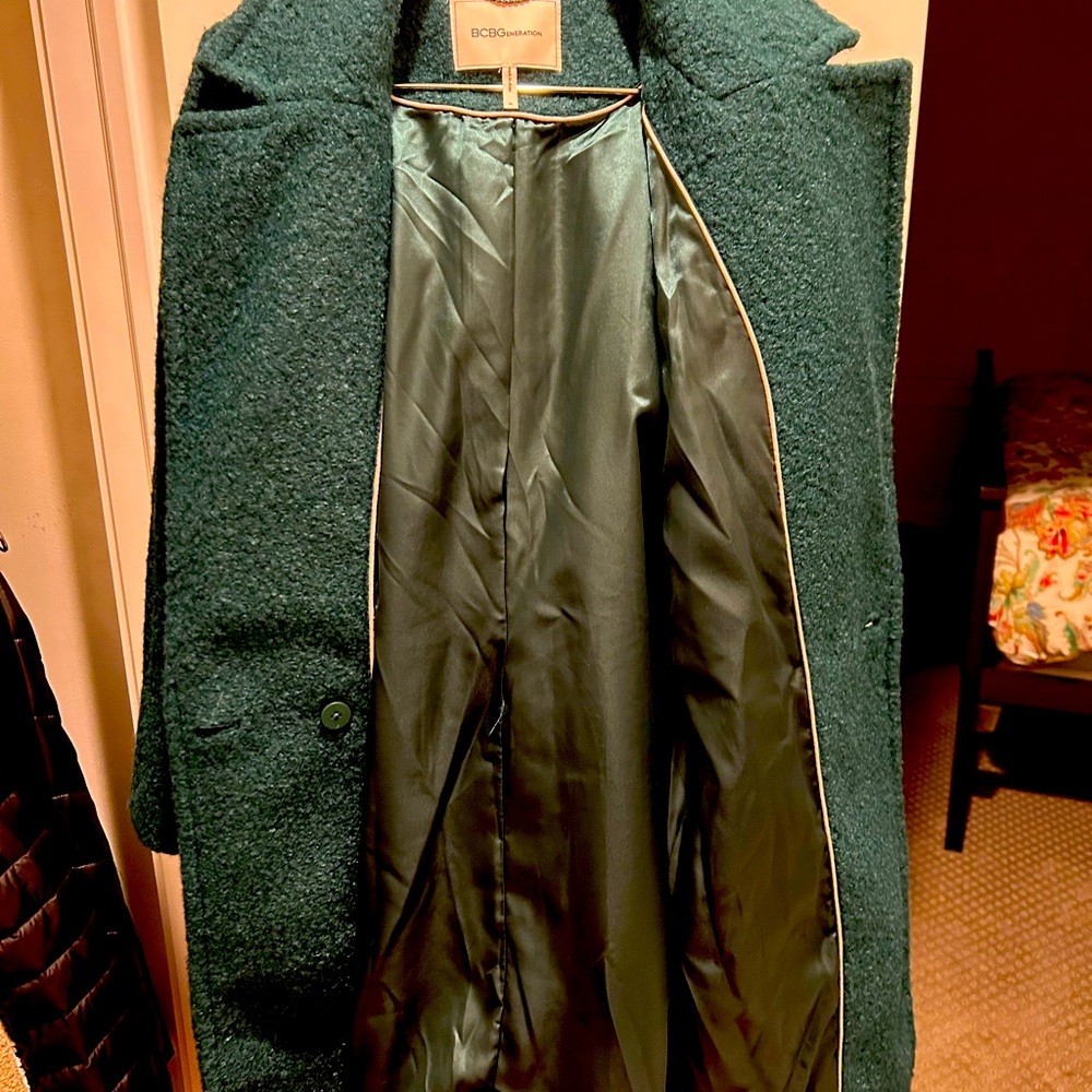 BCBG Generation
XL women’s green wool winter coat.